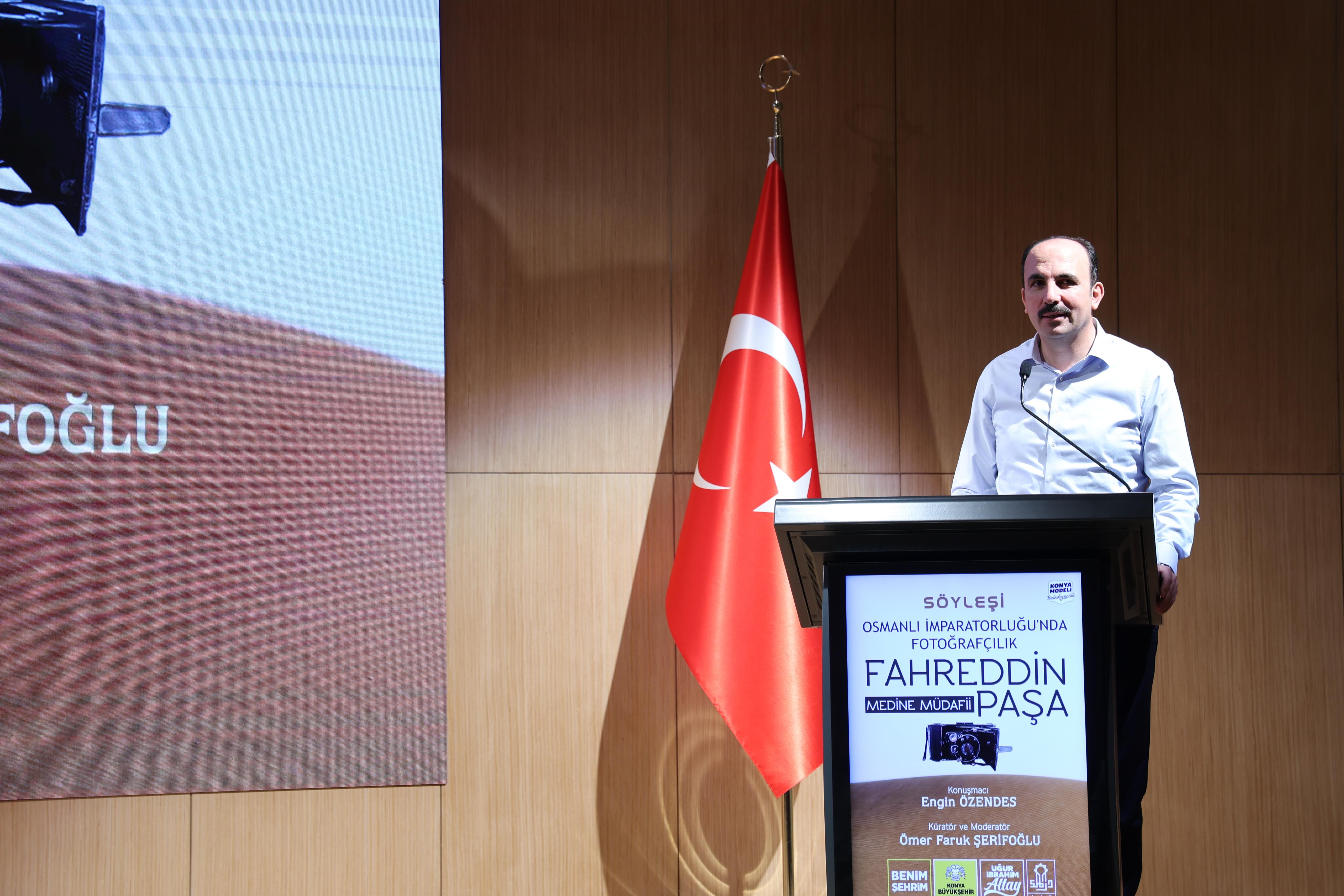 Konya Büyükşehir, Medine Müdafii Fahreddin Paşa Sergisi kapsamında fotoğrafçılık söyleşisi düzenledi
