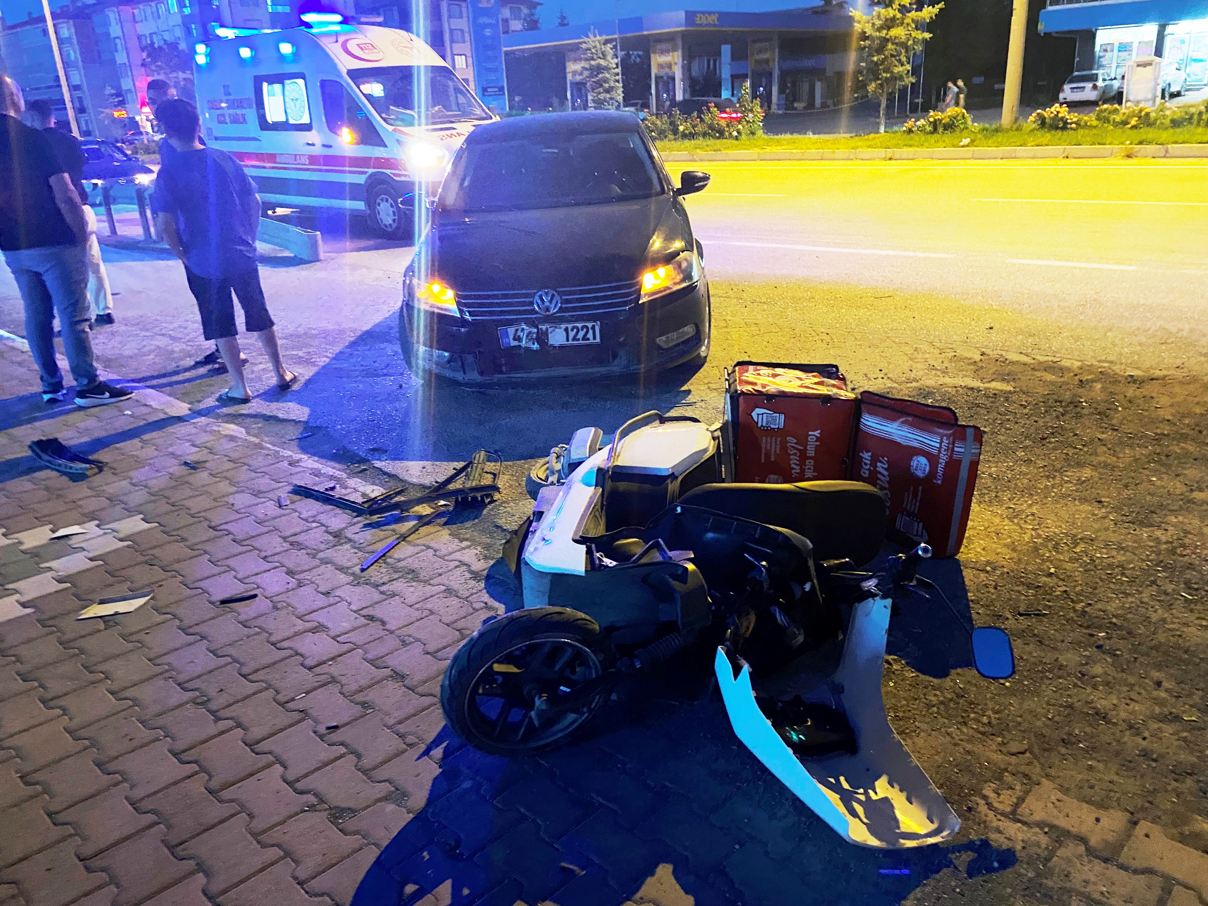 Konya'da elektrikli bisiklet otomobille çarpıştı: 1 yaralı